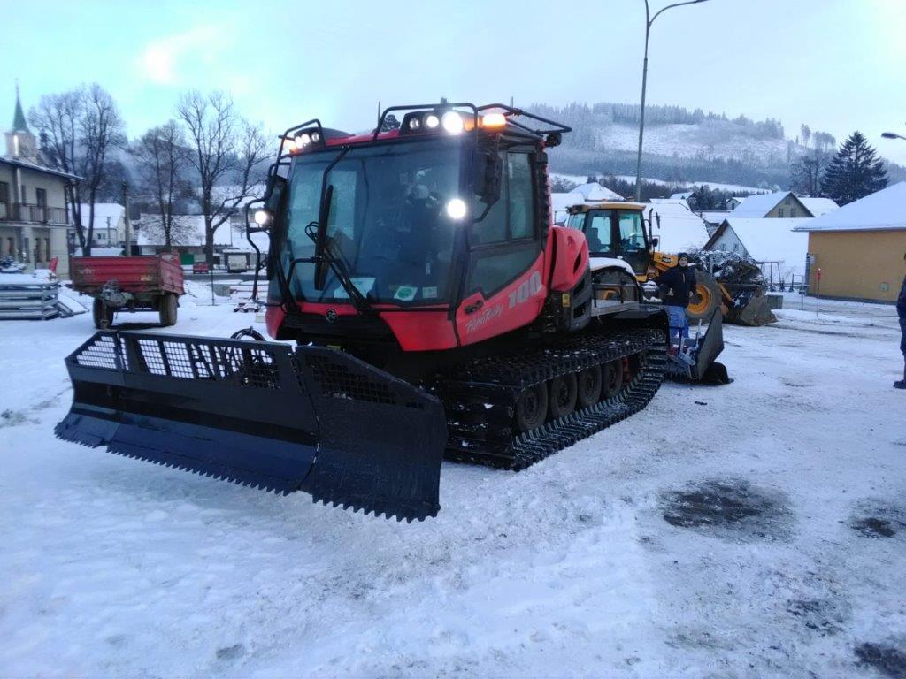 Obec Červená Voda - PistenBully 100