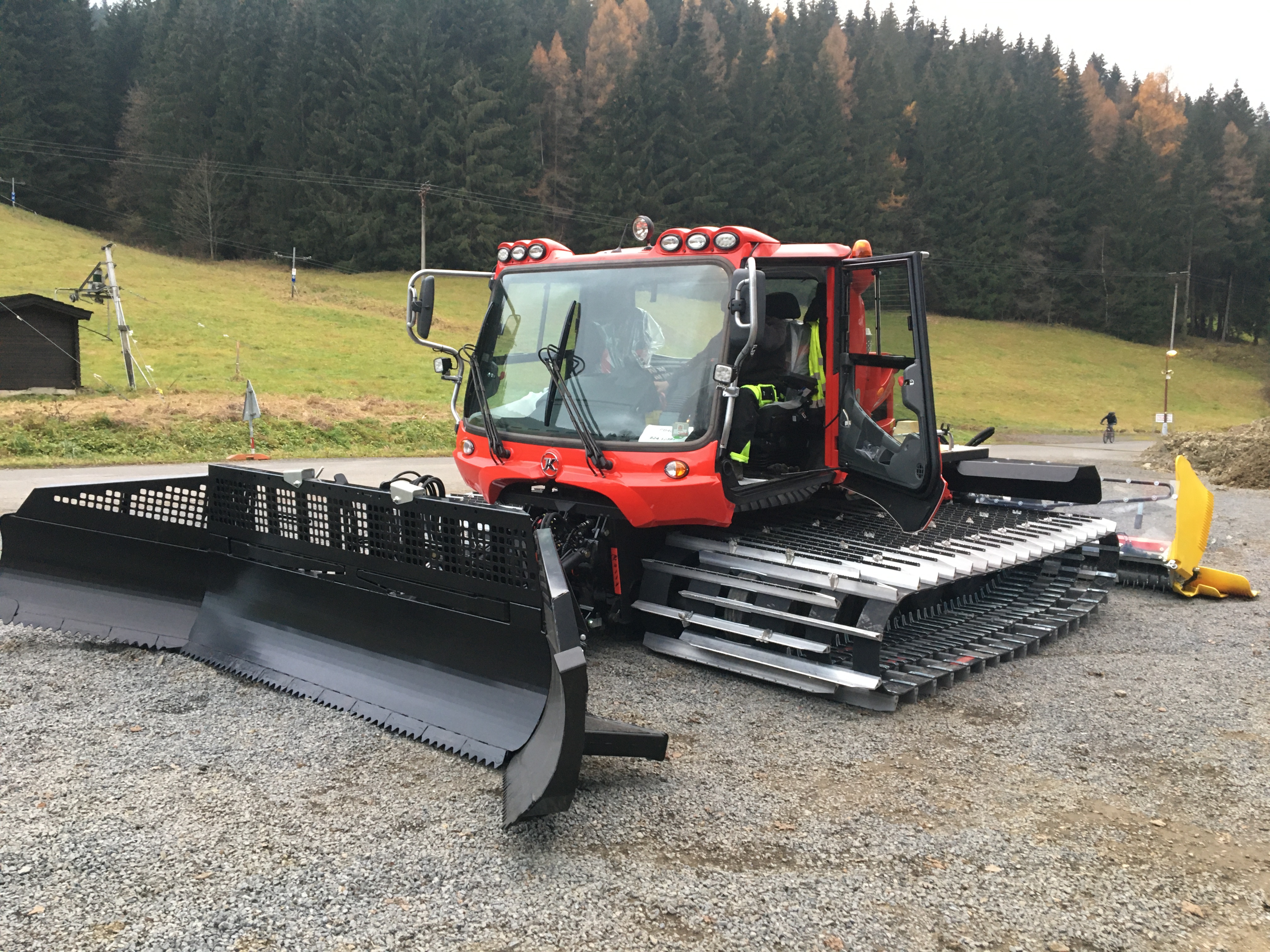 Ski areál SYNOT - KYČERKA - PistenBully 400 Park