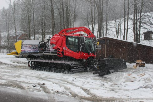 022 PistenBully 400 W