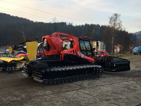 zkompletovaný stroj PistenBully 600 W Polar EU5