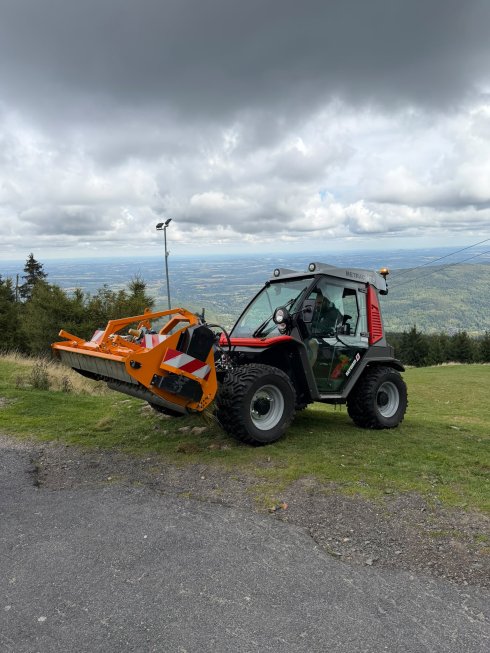 Reform Metrac H75 v terénu