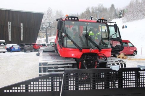 Stroj PistenBully 600 W EU5 s radlicí