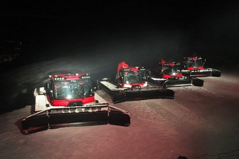 PistenBully 600 večerní světelná show