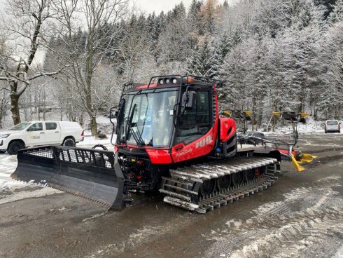 PistenBully 100 EU5