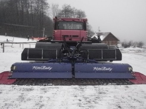 028 PistenBully 200