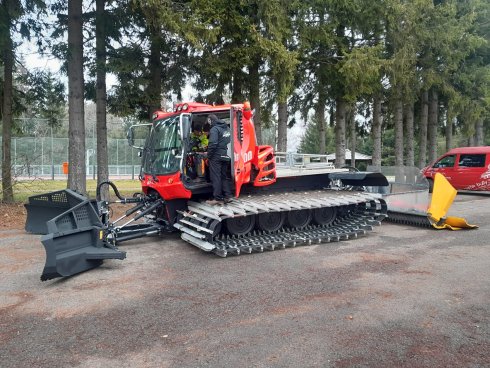 PistenBully 400