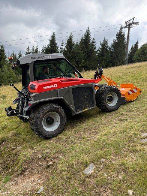 Reform Metrac H75 v terénu