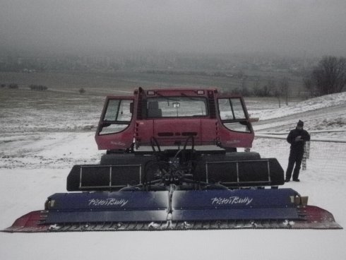040 PistenBully 200