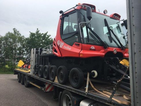 Odvoz stroje PistenBully 600 Park do Rejdic