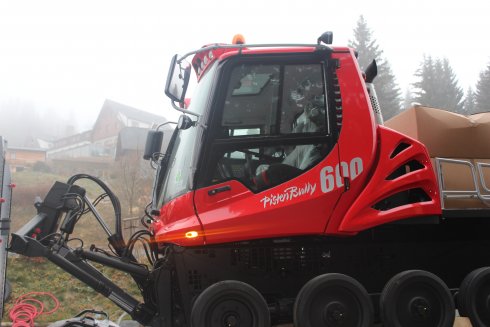 Kabina stroje PistenBully 600 Park SELECT