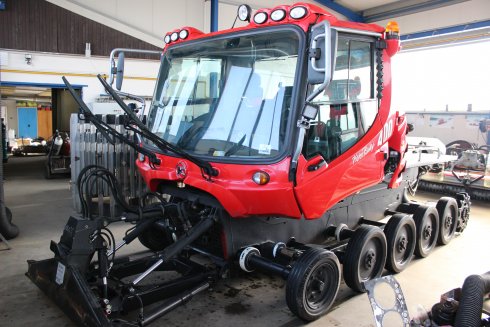 005 PistenBully 400