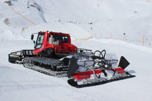 PistenBully 600 AFF s LED osvětlením