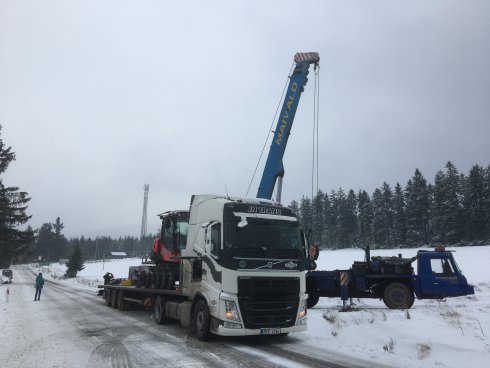 004 skládání stroje PistenBully 100 4F