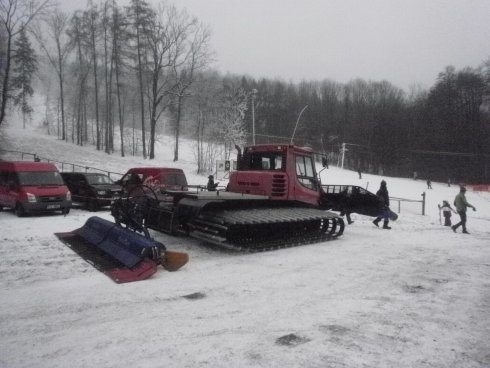 025 PistenBully 200