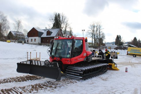 014 kompletace stroje PistenBully 100 SCR