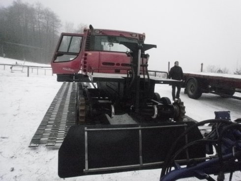 019 kompletace stroje PistenBully 200