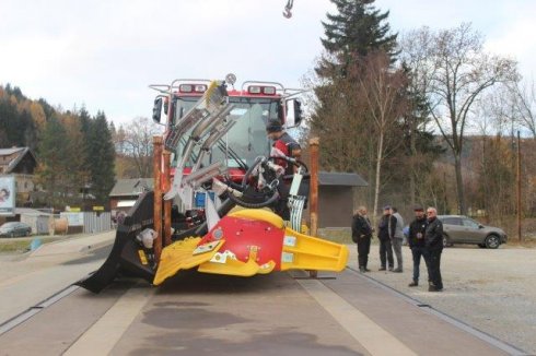 Fréza se stopaři a radlice