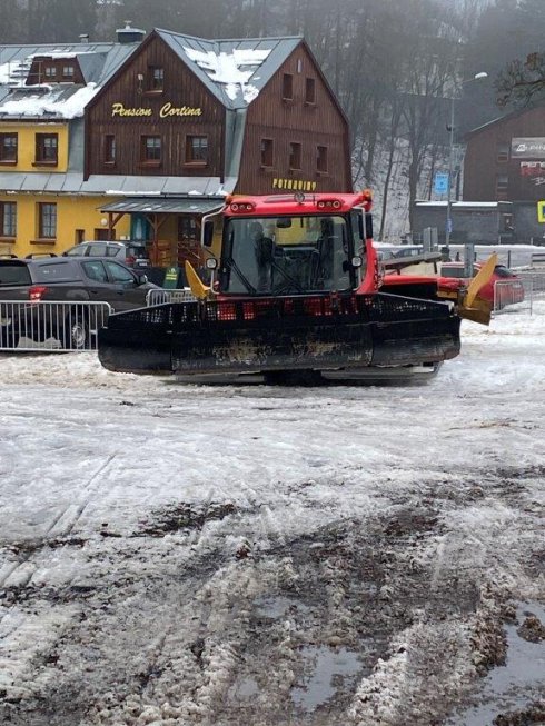 PistenBully 300 Kandahar