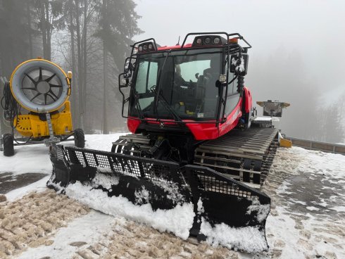 PistenBully 100