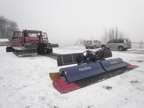 022 kompletace stroje PistenBully 200