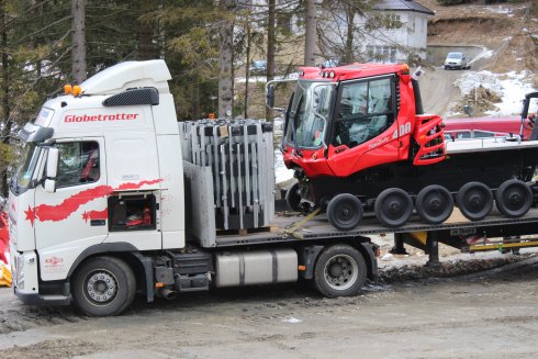 002 skládání stroje PistenBully 400