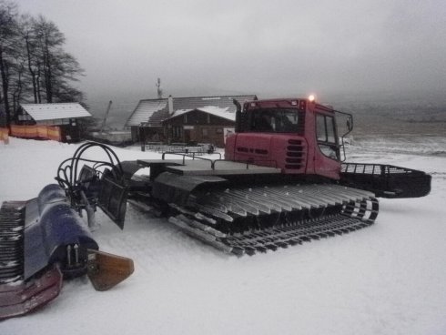 038 PistenBully 200