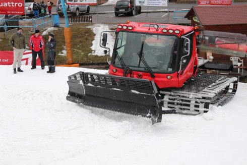 034 PistenBully 400