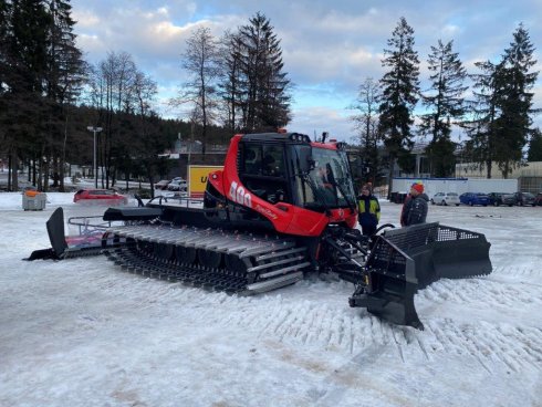 PistenBully 400