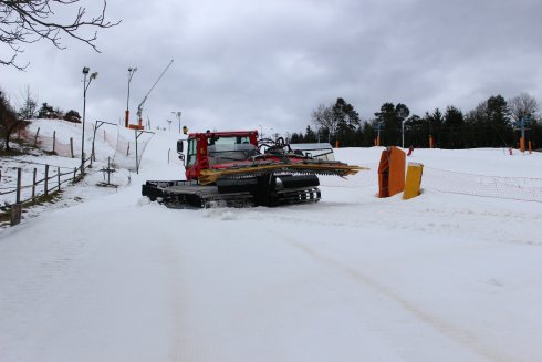 032 PistenBully 400