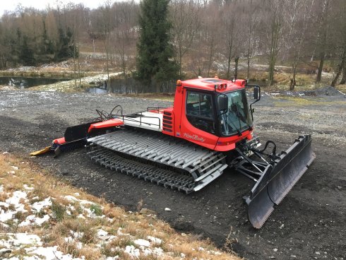 PistenBully 300 Kandahar je připraven k provozu