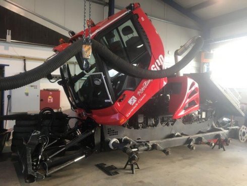 Oprava stroje PistenBully 600 dle přání zákazníka